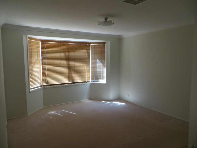 33 Derwent Road, Bringelly NSW 2556