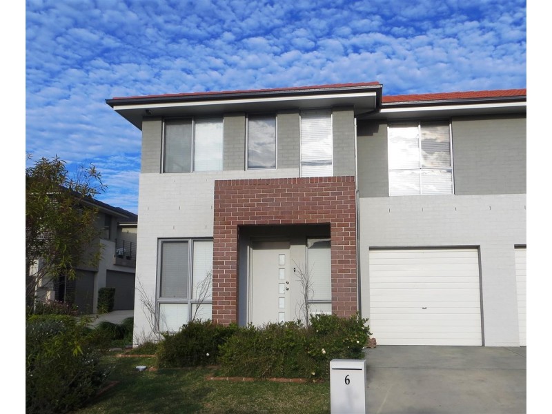 6 Matilda Lane, Glenfield NSW 2167