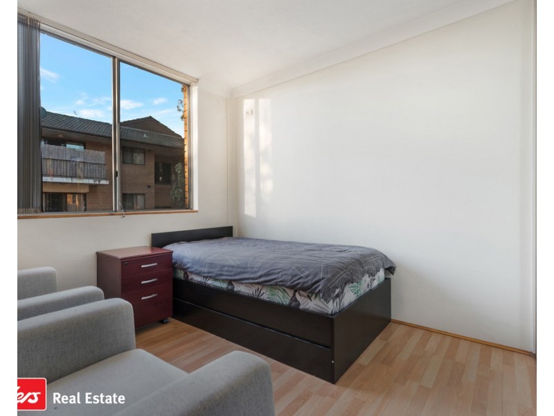Unit 8/4 Beale Street, Liverpool NSW 2170