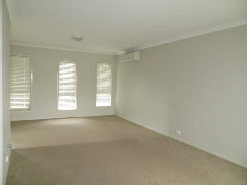 75 Eleanor Drive, Glenfield NSW 2167