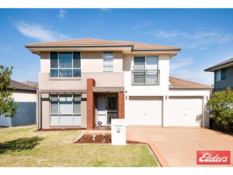 16 Mary Ann Drive, Glenfield NSW 2167
