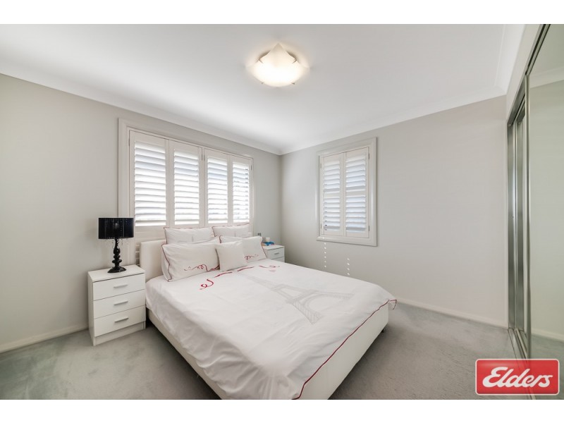11 Glenfield Road, Glenfield NSW 2167