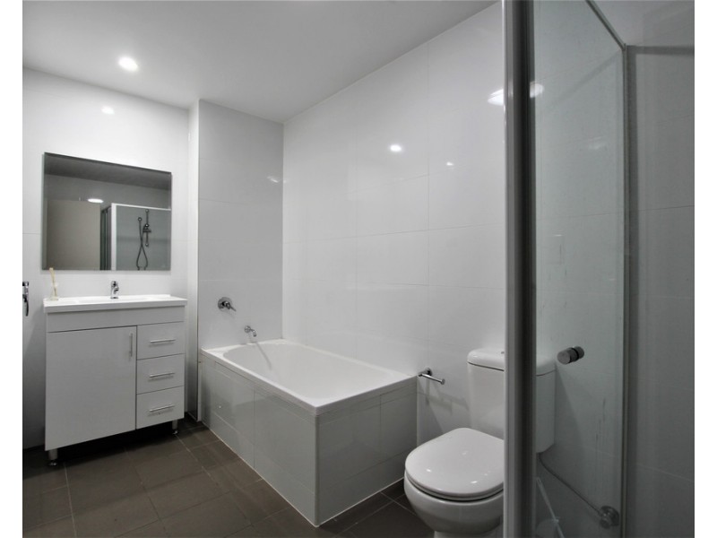 11/2 Bigge Street, Liverpool NSW 2170