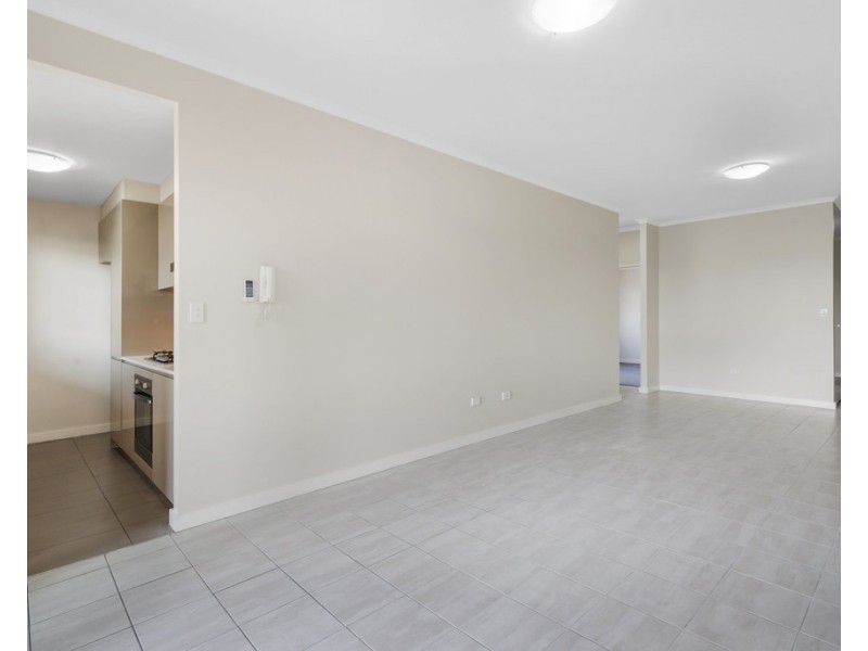 Unit 6/2 Bigge Street, Liverpool NSW 2170