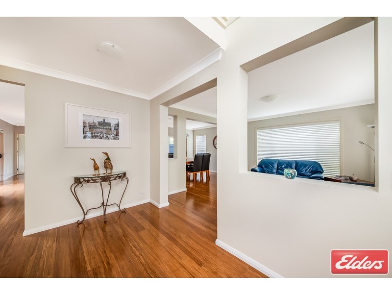 21 Hillsborough Crescent, Glenfield NSW 2167