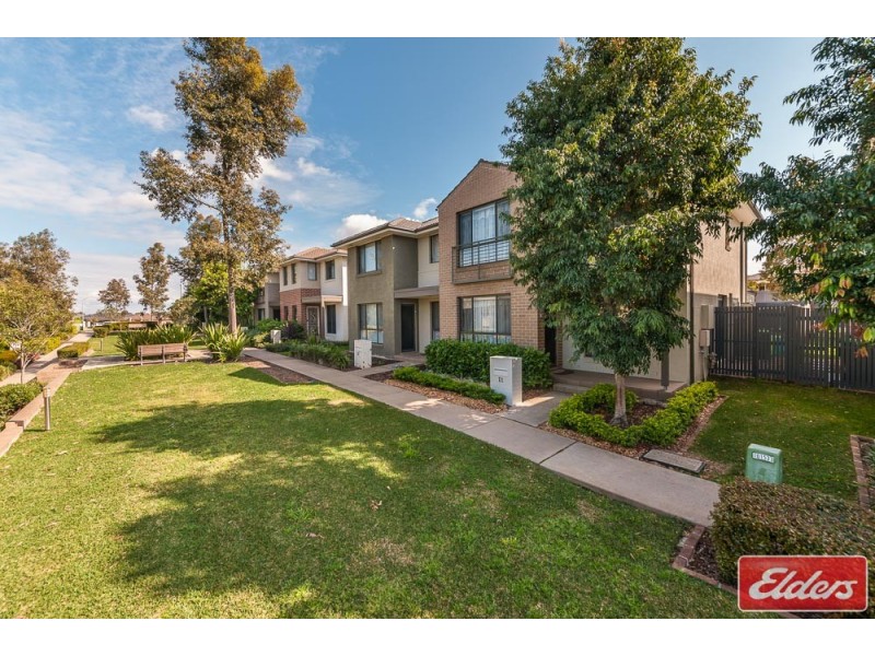 11 Hadlow Avenue, Glenfield NSW 2167