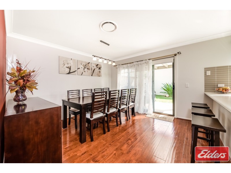 11 Hadlow Avenue, Glenfield NSW 2167