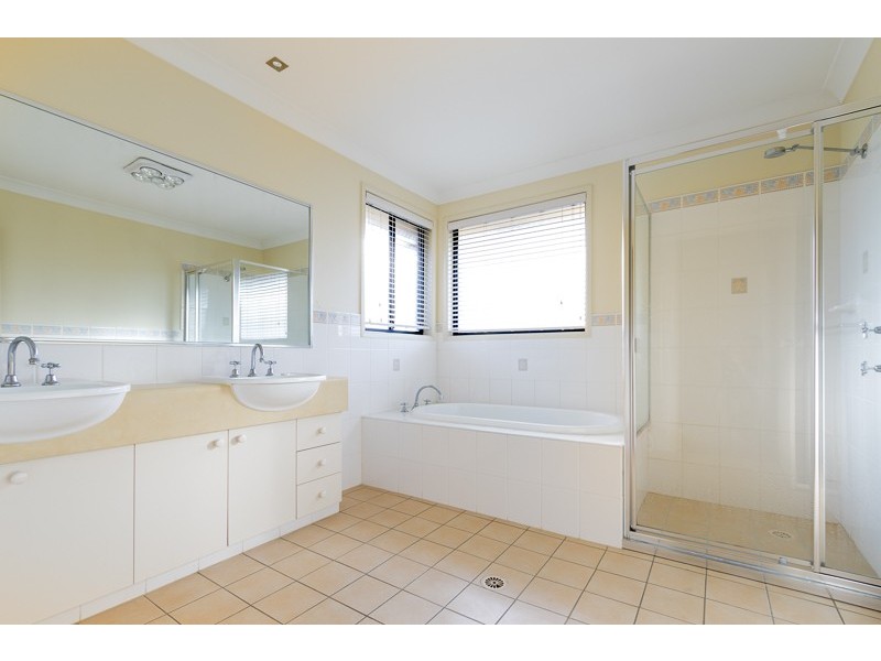 3 Seamans Place, Horningsea Park NSW 2171