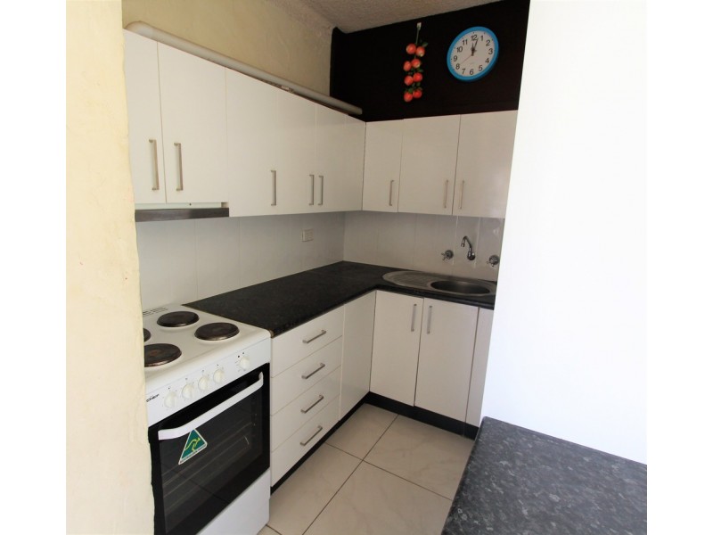 9/13 HART STREET, Warwick Farm NSW 2170