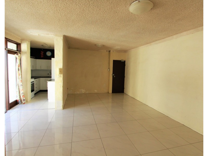 9/13 HART STREET, Warwick Farm NSW 2170