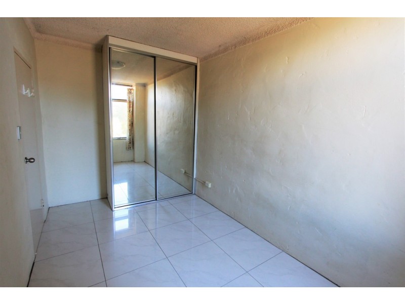 9/13 HART STREET, Warwick Farm NSW 2170