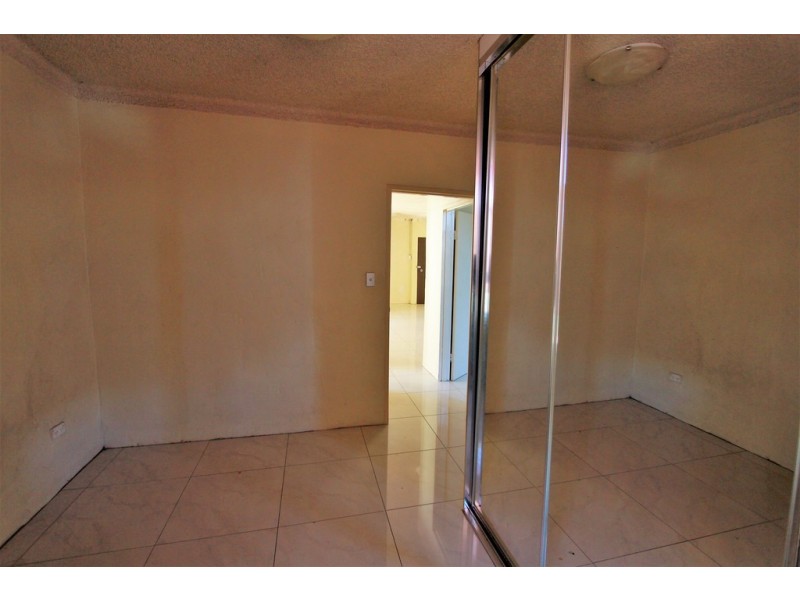 9/13 HART STREET, Warwick Farm NSW 2170