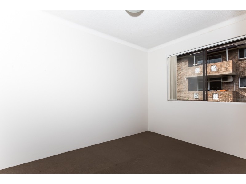 4/39 Bathurst Street, Liverpool NSW 2170