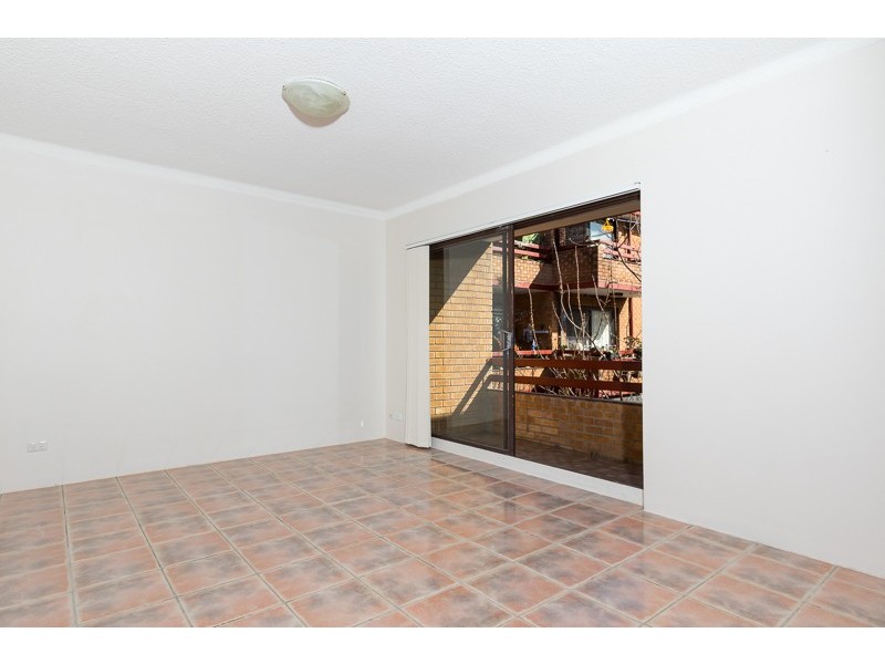 4/39 Bathurst Street, Liverpool NSW 2170