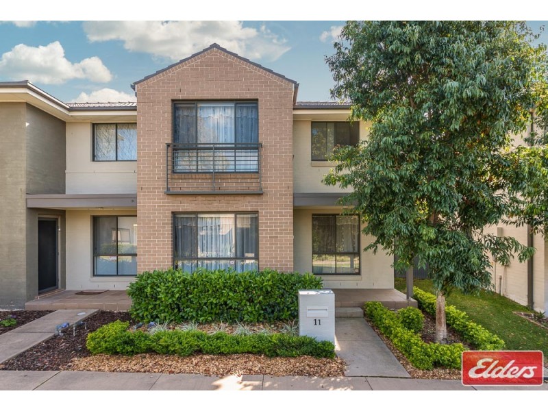 11 Hadlow Avenue, Glenfield NSW 2167