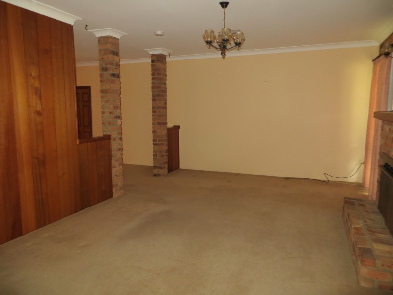 2 GOODSIR CLOSE, Rossmore NSW 2557