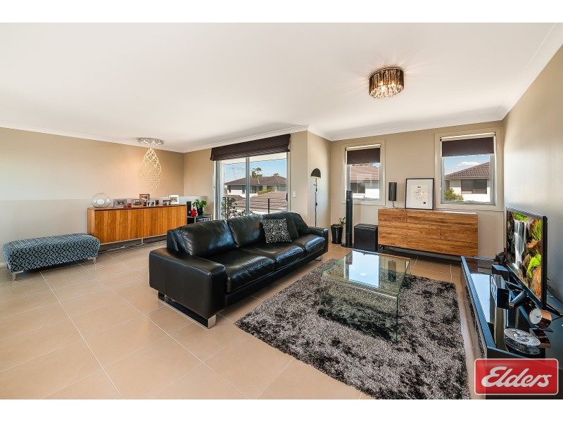 1 Atlas Way, Glenfield NSW 2167