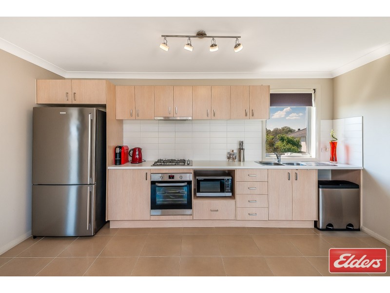 1 Atlas Way, Glenfield NSW 2167