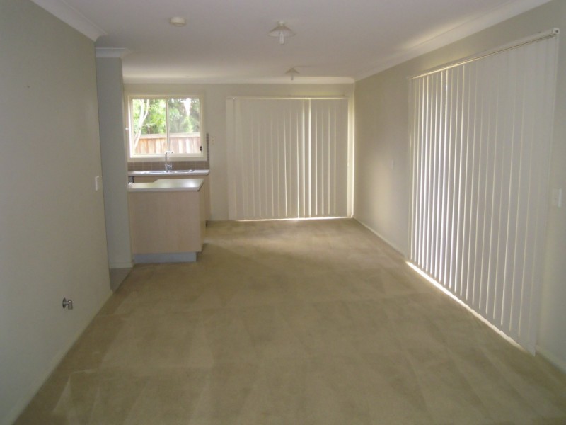 5 NEVA STREET, Glenfield NSW 2167