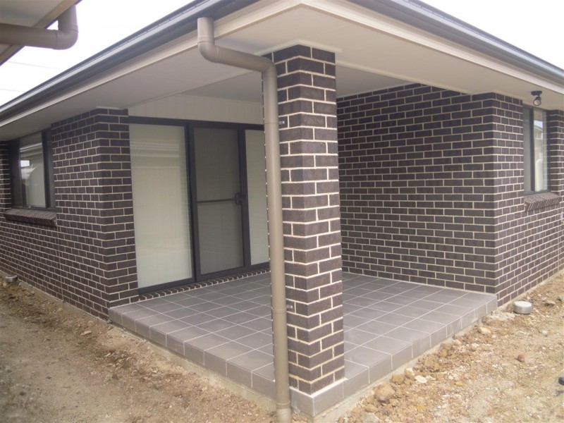 28 Domain Boulevard, Prestons NSW 2170