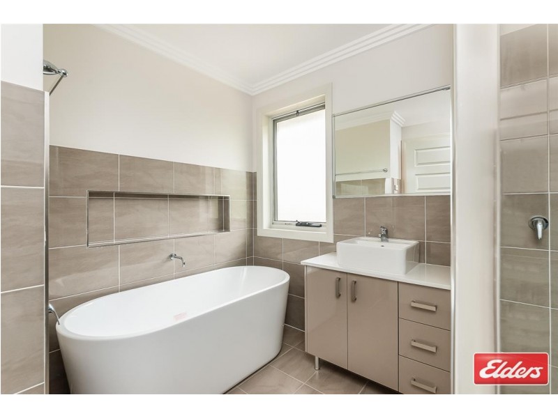 7 Wright Place, Casula NSW 2170