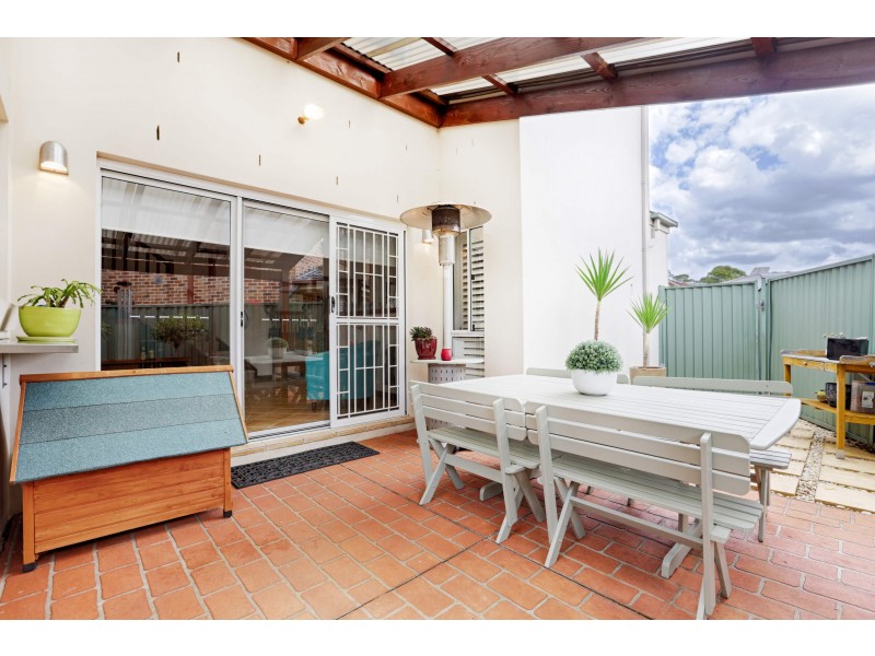 18 Aintree Close, Casula NSW 2170