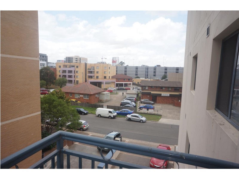 22/29 Castlereagh Street, Liverpool NSW 2170