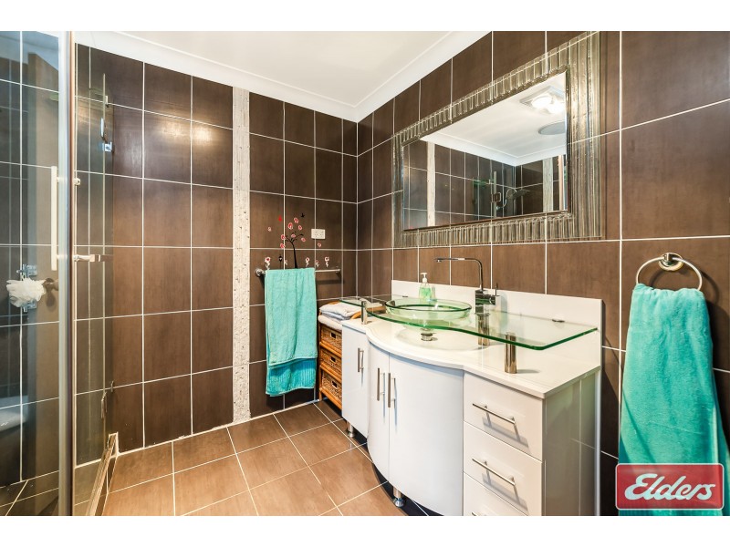 33 Richlands Place, Prestons NSW 2170