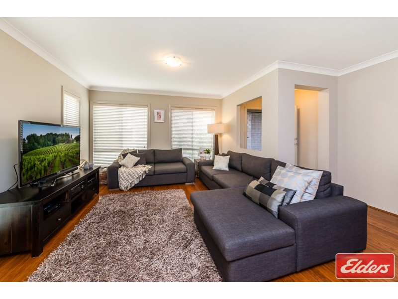 11 Grenada Road, Glenfield NSW 2167