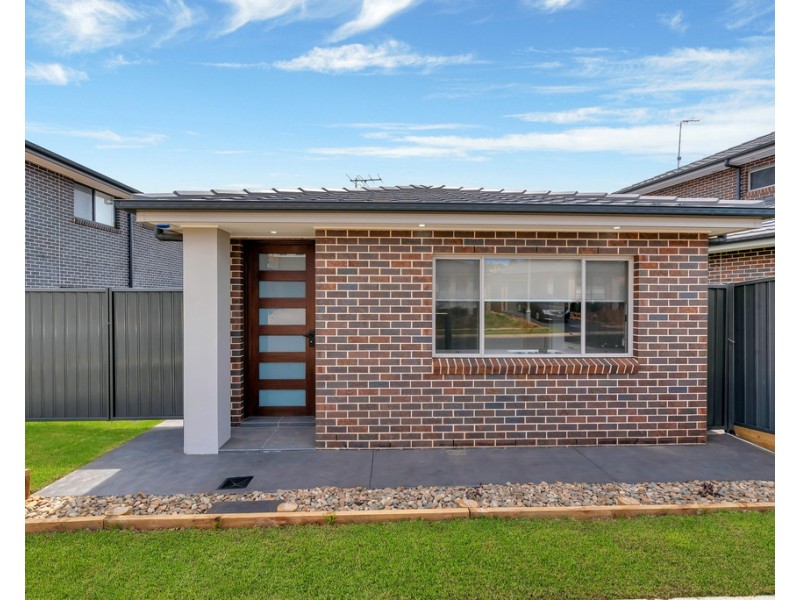28a MULVIHILL CRESCENT, Denham Court NSW 2565