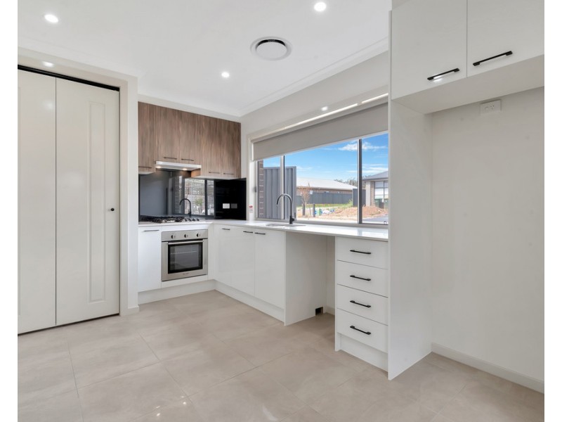 28a MULVIHILL CRESCENT, Denham Court NSW 2565