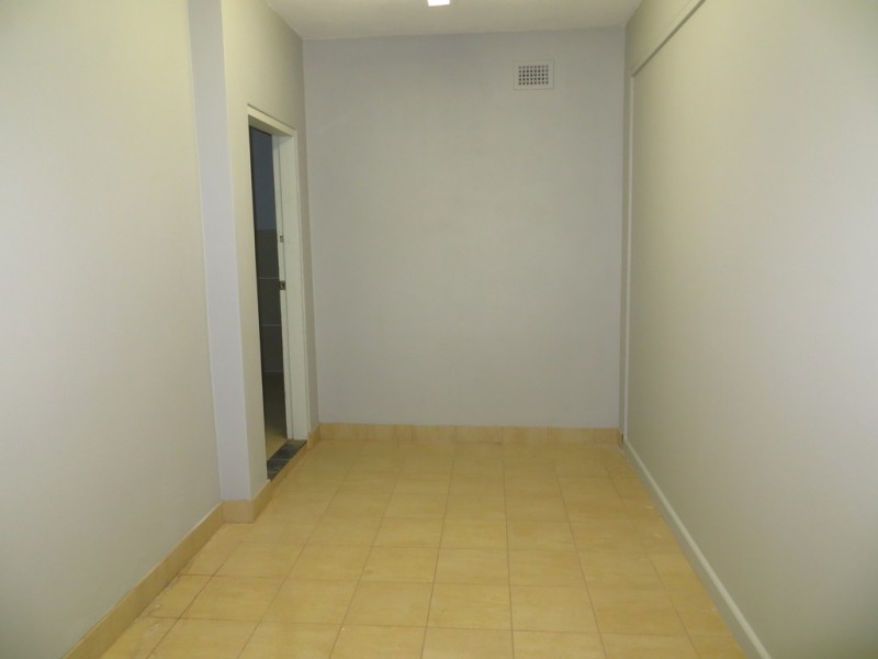 10 Ulm Street, Middleton Grange NSW 2171