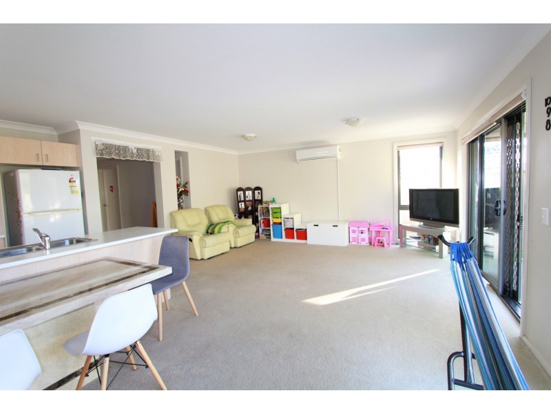 65 Eleanor Drive, Glenfield NSW 2167