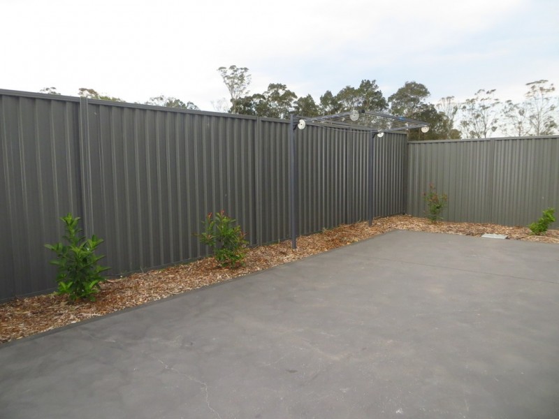 2/255 Fifteenth Avenue, West Hoxton NSW 2171