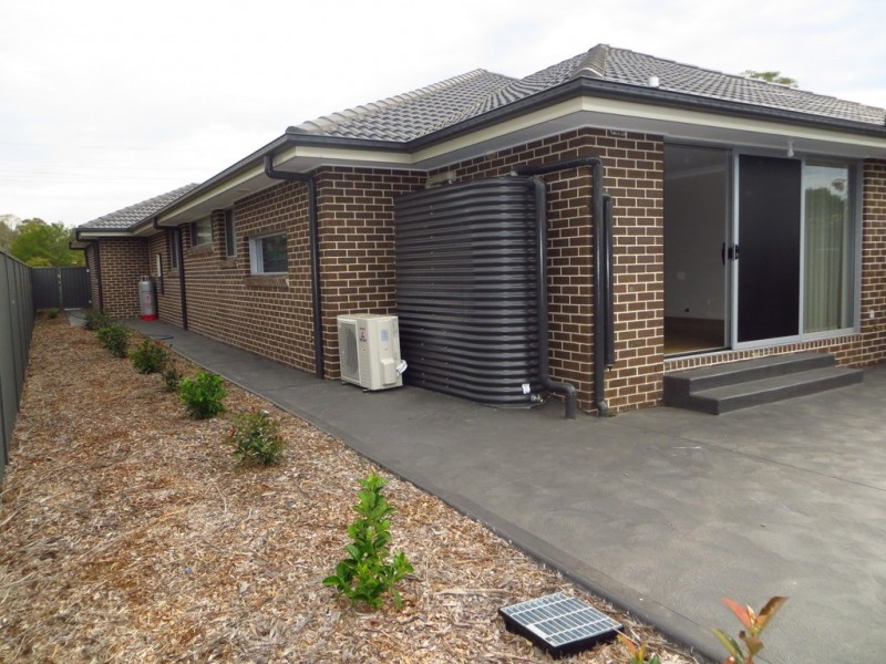 2/255 Fifteenth Avenue, West Hoxton NSW 2171