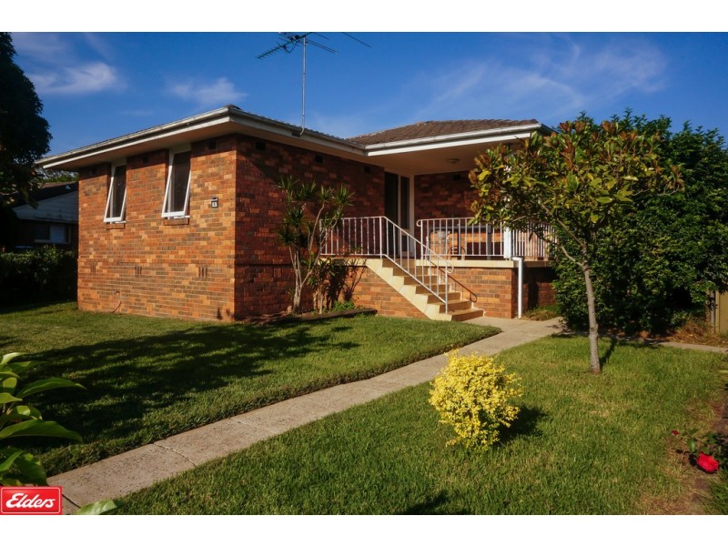 6 Shrike Place, Ingleburn NSW 2565