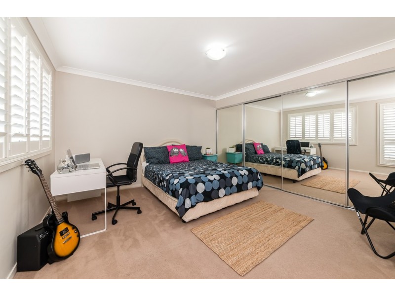 12A Tyne Walk, Glenfield NSW 2167