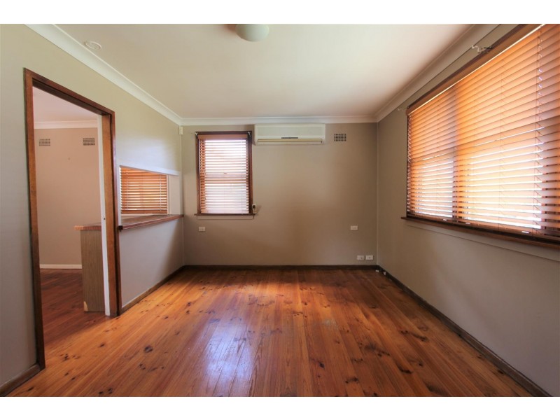 17 Renshaw Street, Warwick Farm NSW 2170