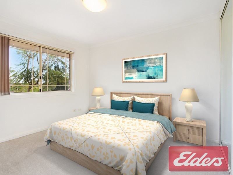 2/51 Trafalgar Street, Glenfield NSW 2167