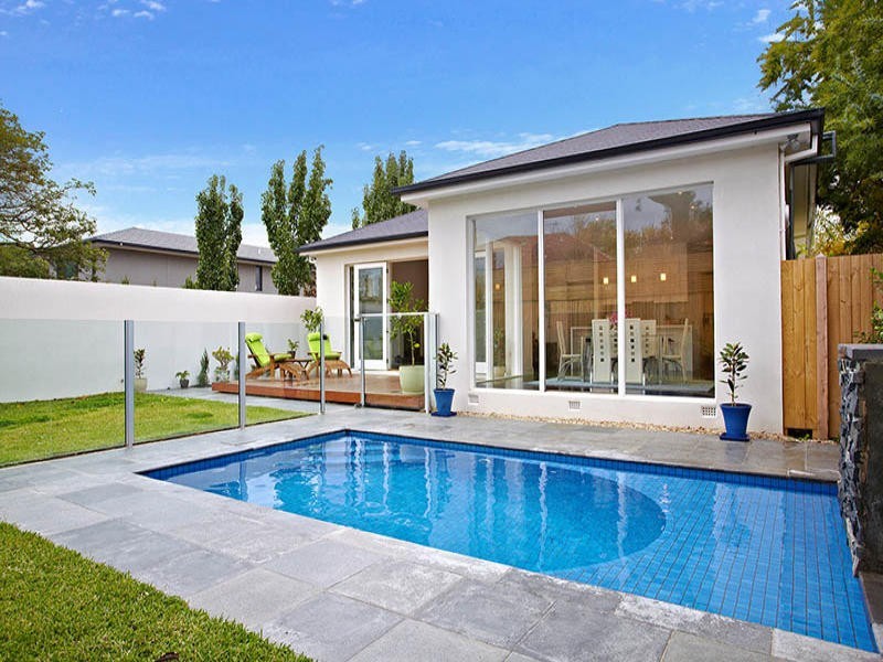 8 Young Street, Brighton VIC 3186