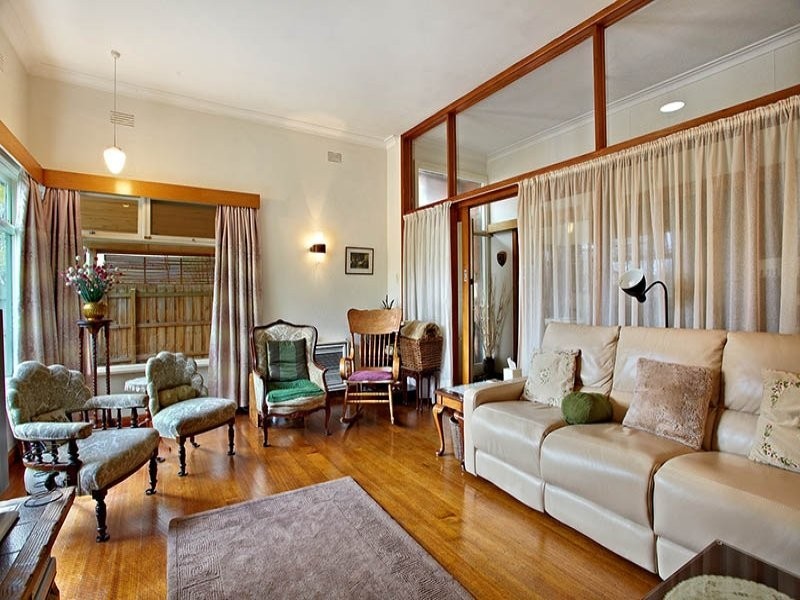 100 Highfield Road, Canterbury VIC 3126