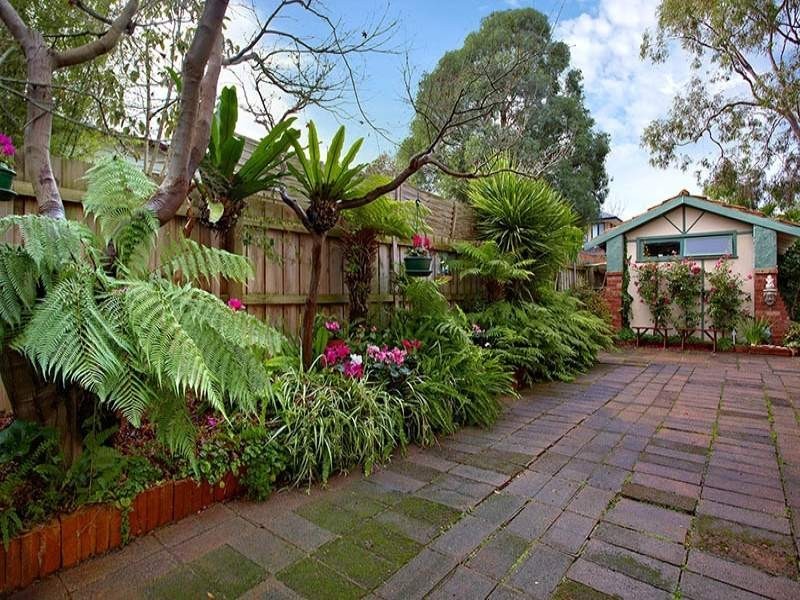 100 Highfield Road, Canterbury VIC 3126