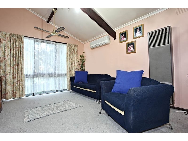 11 Raymond Avenue, Langwarrin VIC 3910