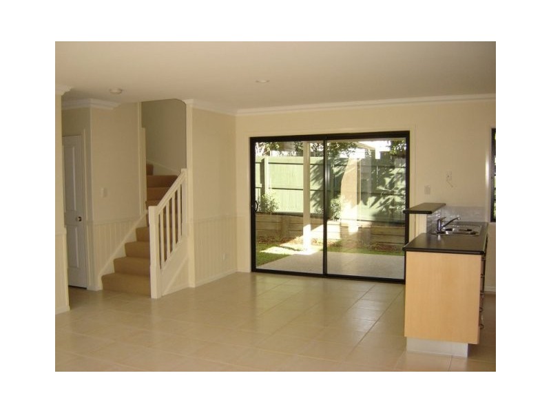 2/17 Blake Street, Wooloowin QLD 4030