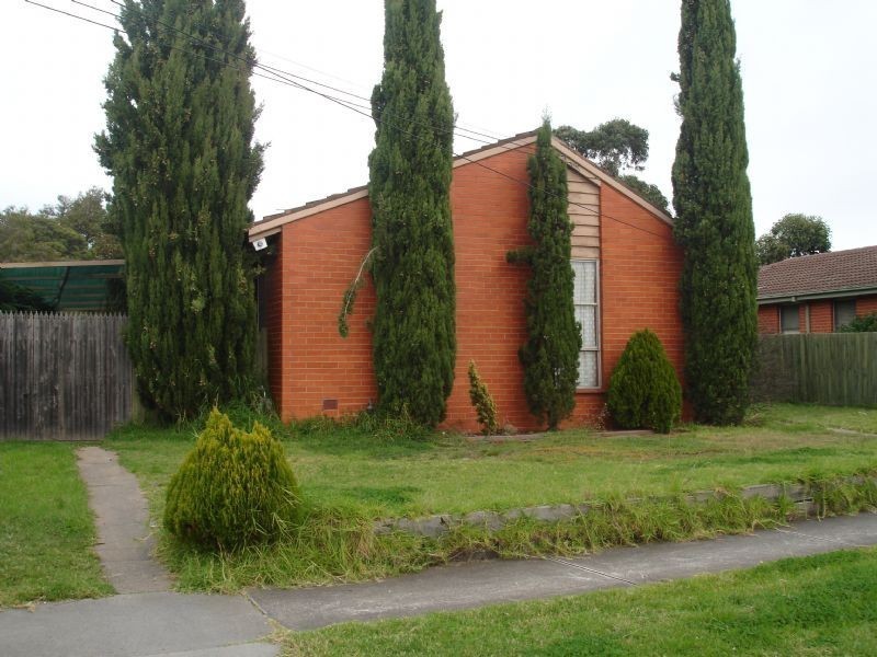 11 McCoubrie Avenue, Sunshine West VIC 3020