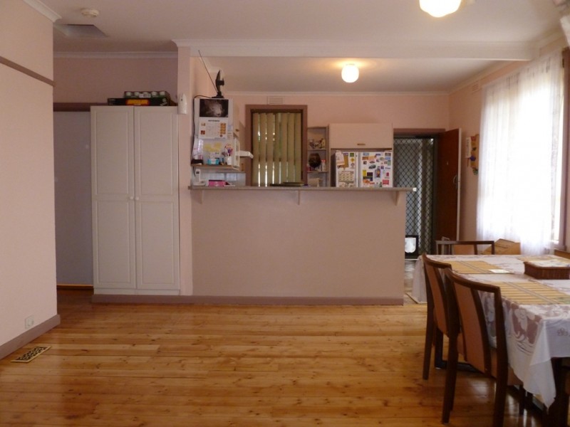 2 Cuthbert Road, Reservoir VIC 3073