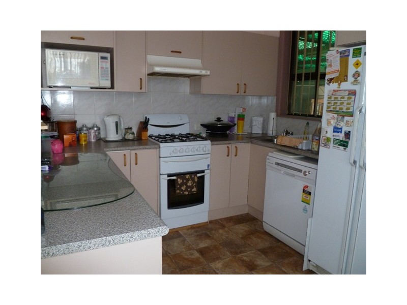 2 Cuthbert Road, Reservoir VIC 3073