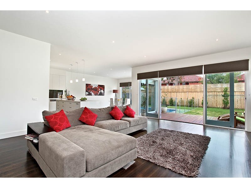 8 Young Street, Brighton VIC 3186