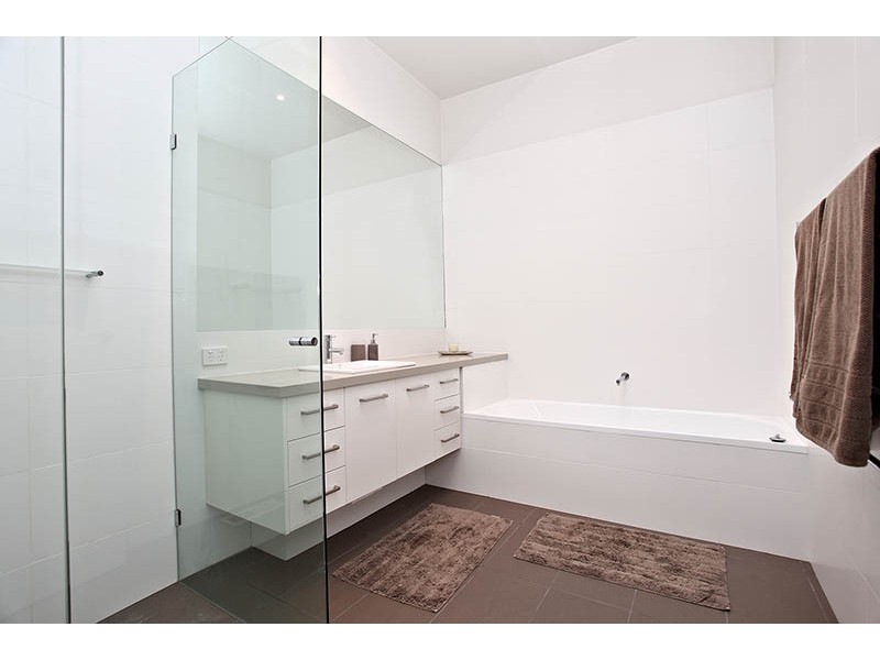 8 Young Street, Brighton VIC 3186