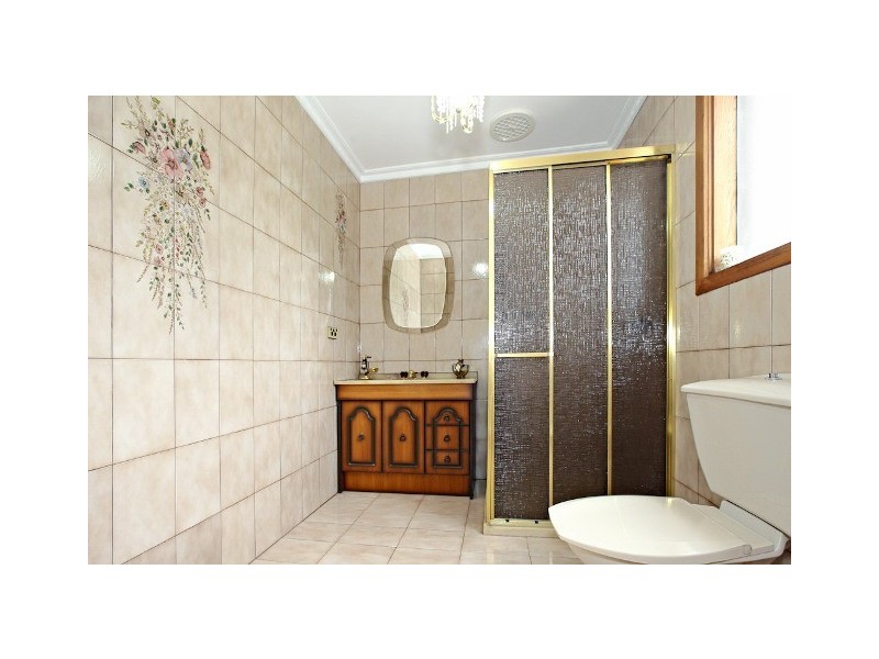 95 Glenfern Road, Ferntree Gully VIC 3156